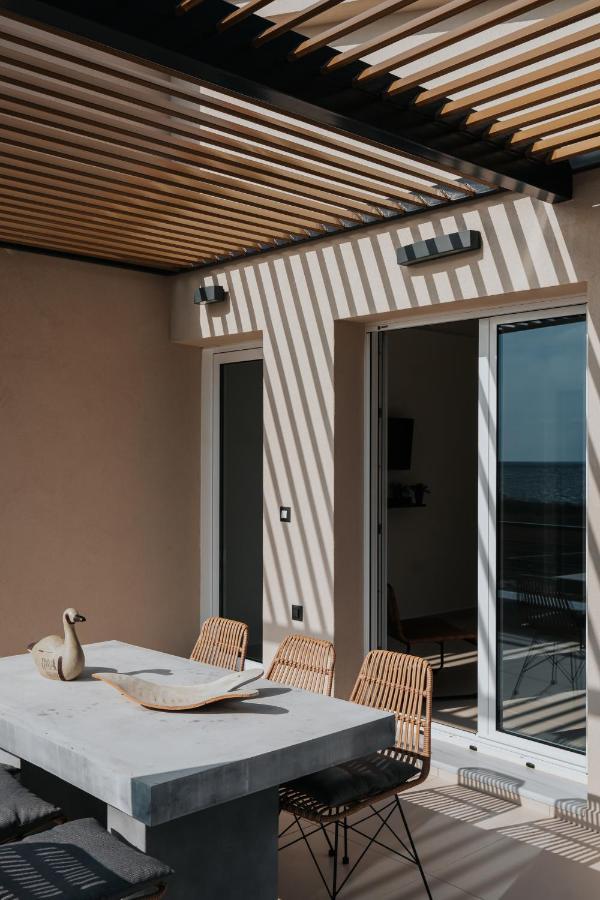 Ponte Suites Andírrion Buitenkant foto
