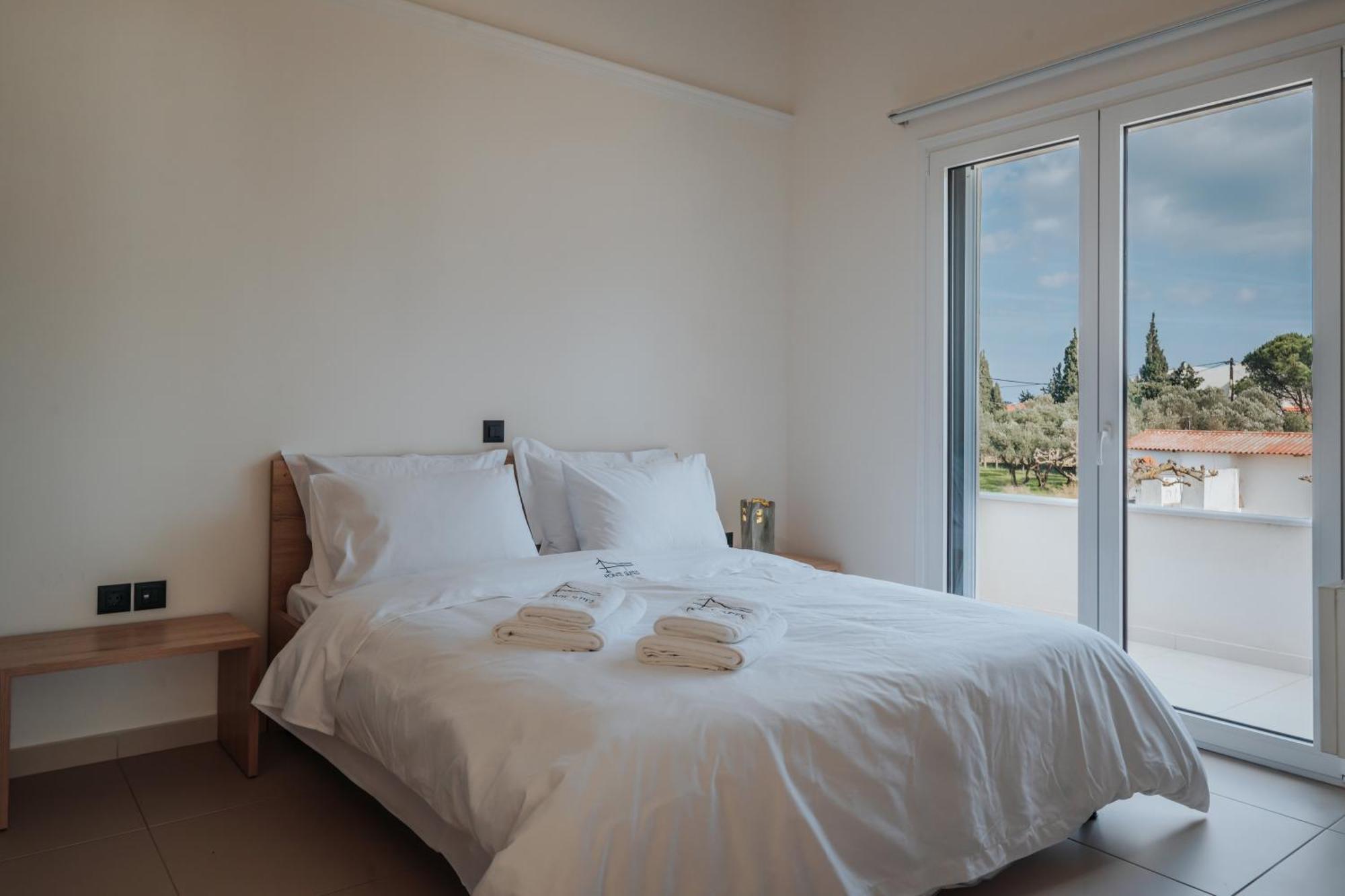 Ponte Suites Andírrion Buitenkant foto