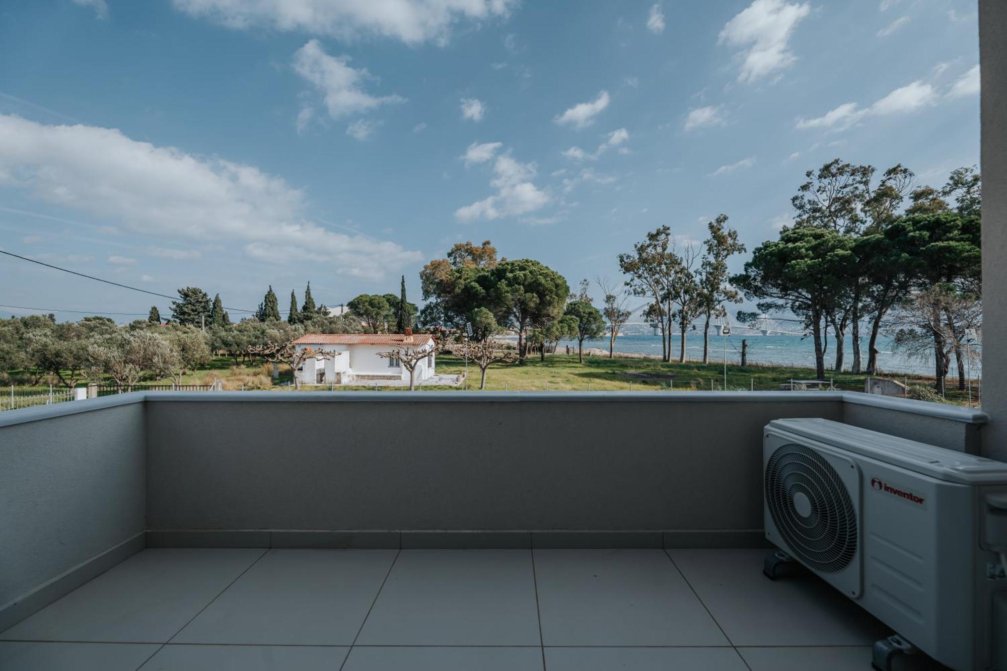 Ponte Suites Andírrion Buitenkant foto