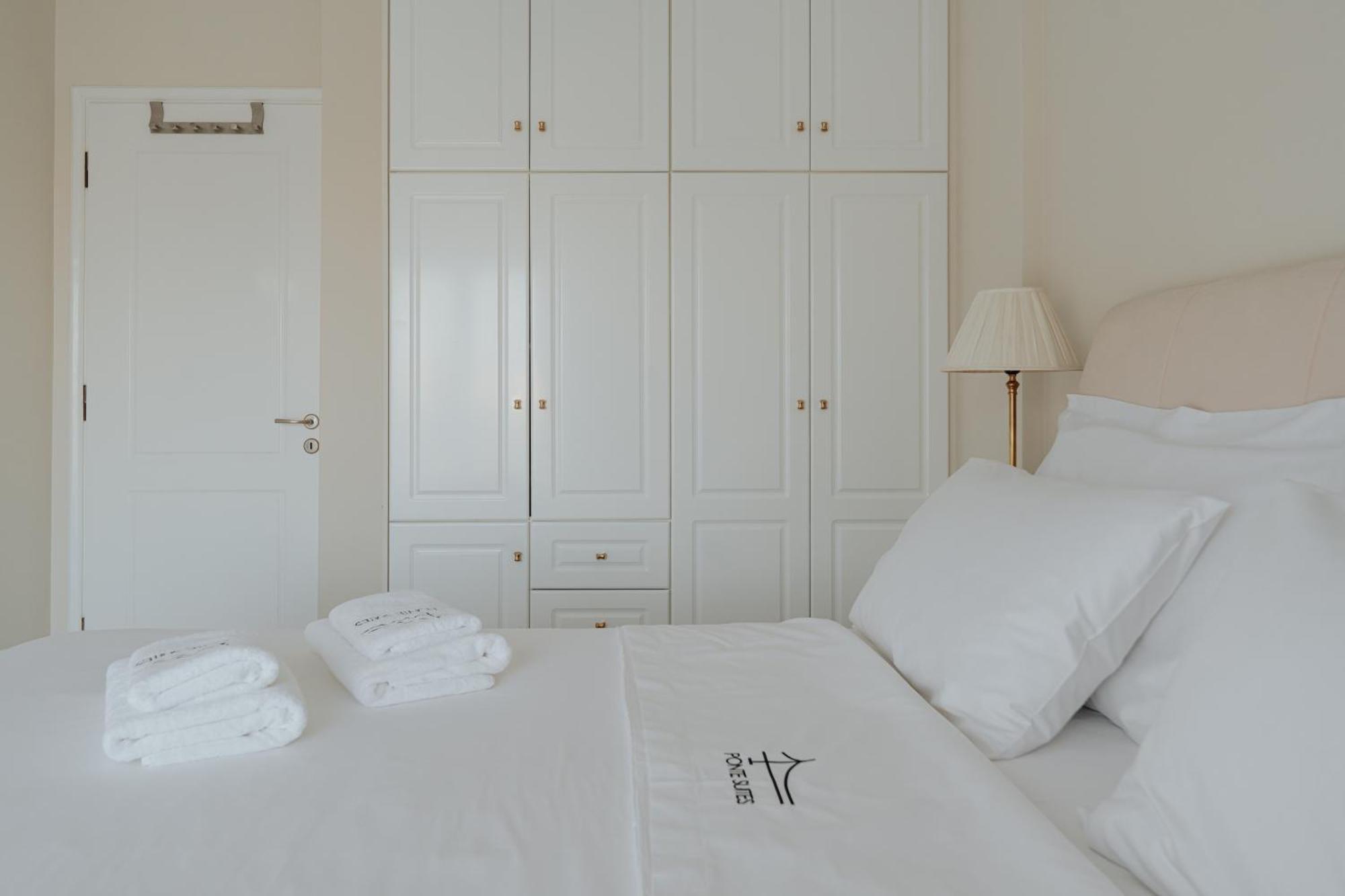 Ponte Suites Andírrion Buitenkant foto