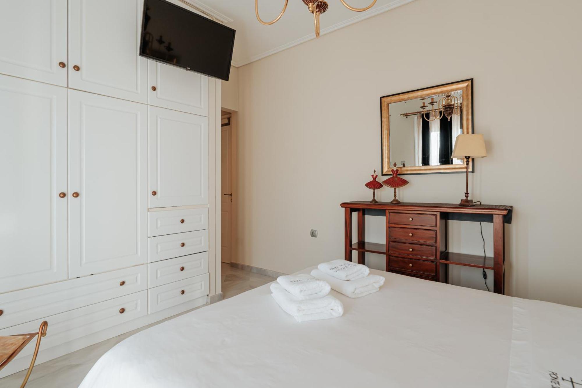 Ponte Suites Andírrion Buitenkant foto
